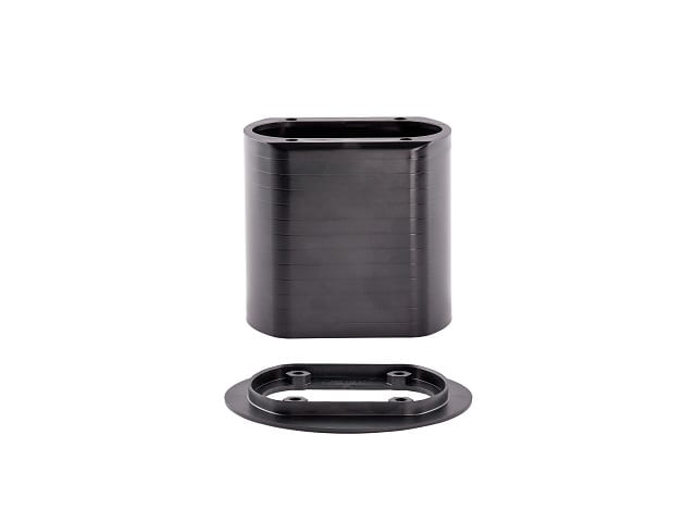 An adapter piece.